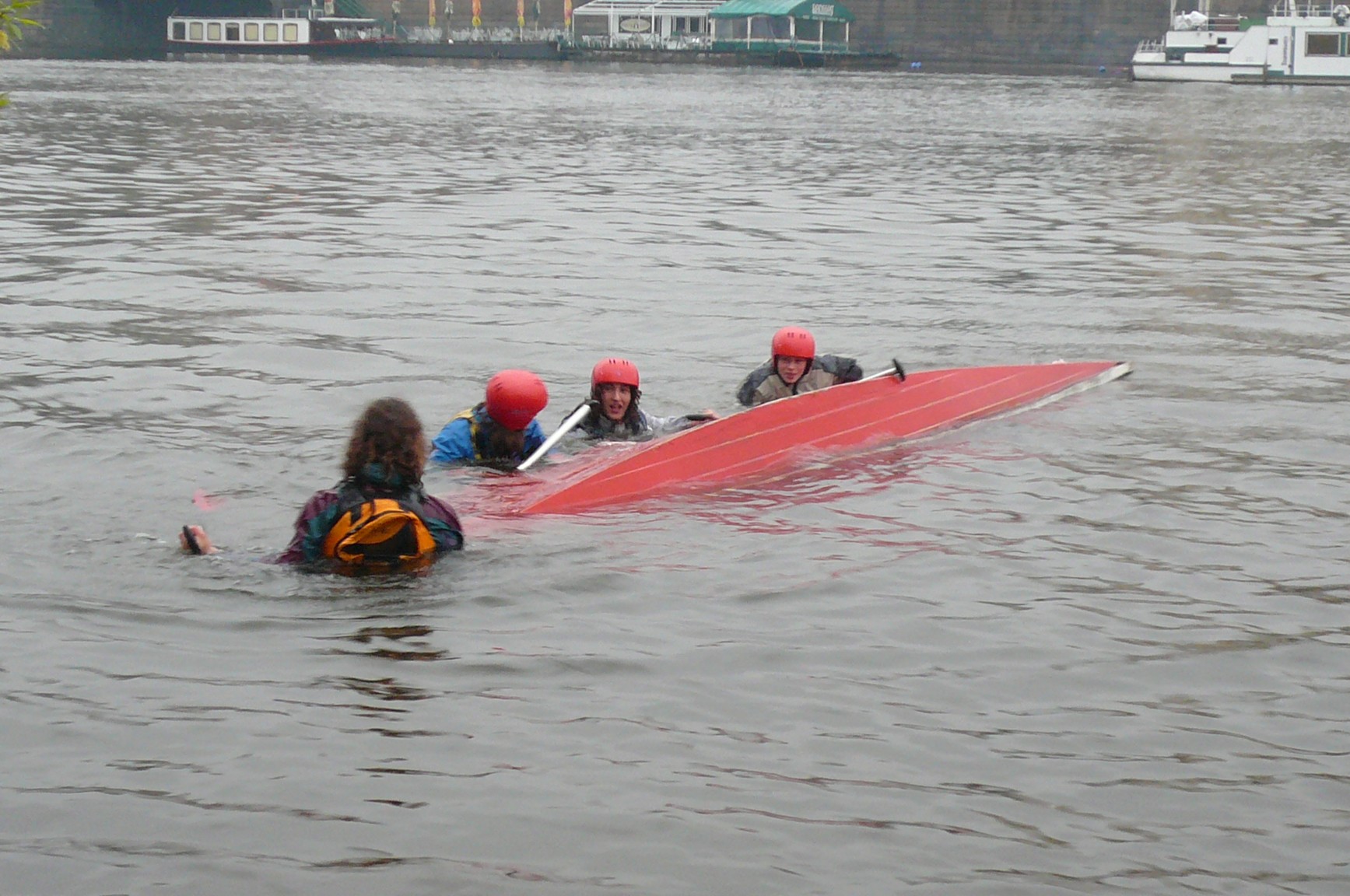 CAL 2008 04 Studna jez za vecera septa 09